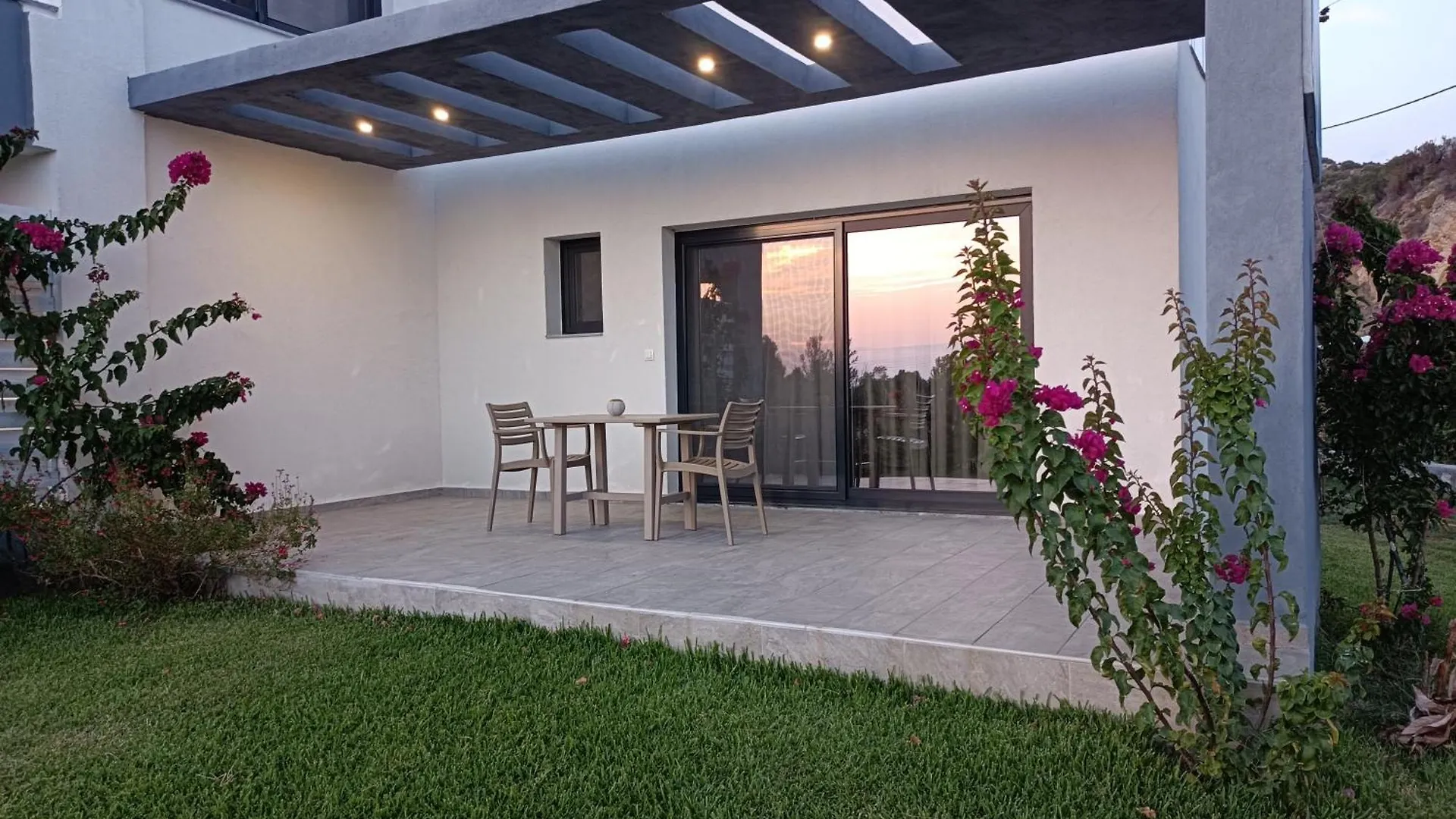Villa Miranda Roshi Toroni Yunanistan