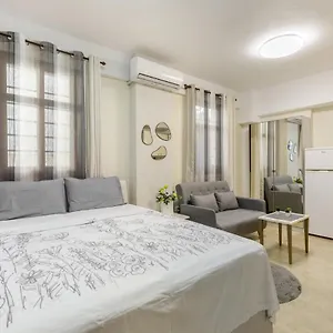 Daire Pearl Free Private Parking, Selanik